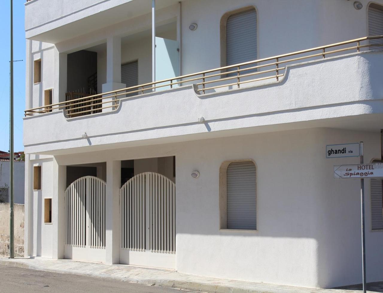Monolocale Eddy By Salentolimit Apartment ตอร์เลลาปิลโล ภายนอก รูปภาพ